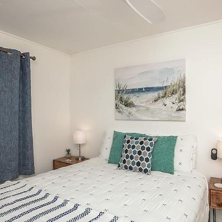 Hawaii Oceanfront Beach House Paradise On The Beach Family Activities هاليوا المظهر الخارجي الصورة