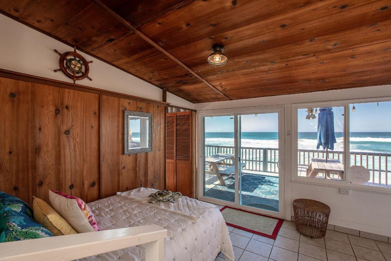 Hawaii Oceanfront Beach House Paradise On The Beach Family Activities هاليوا المظهر الخارجي الصورة
