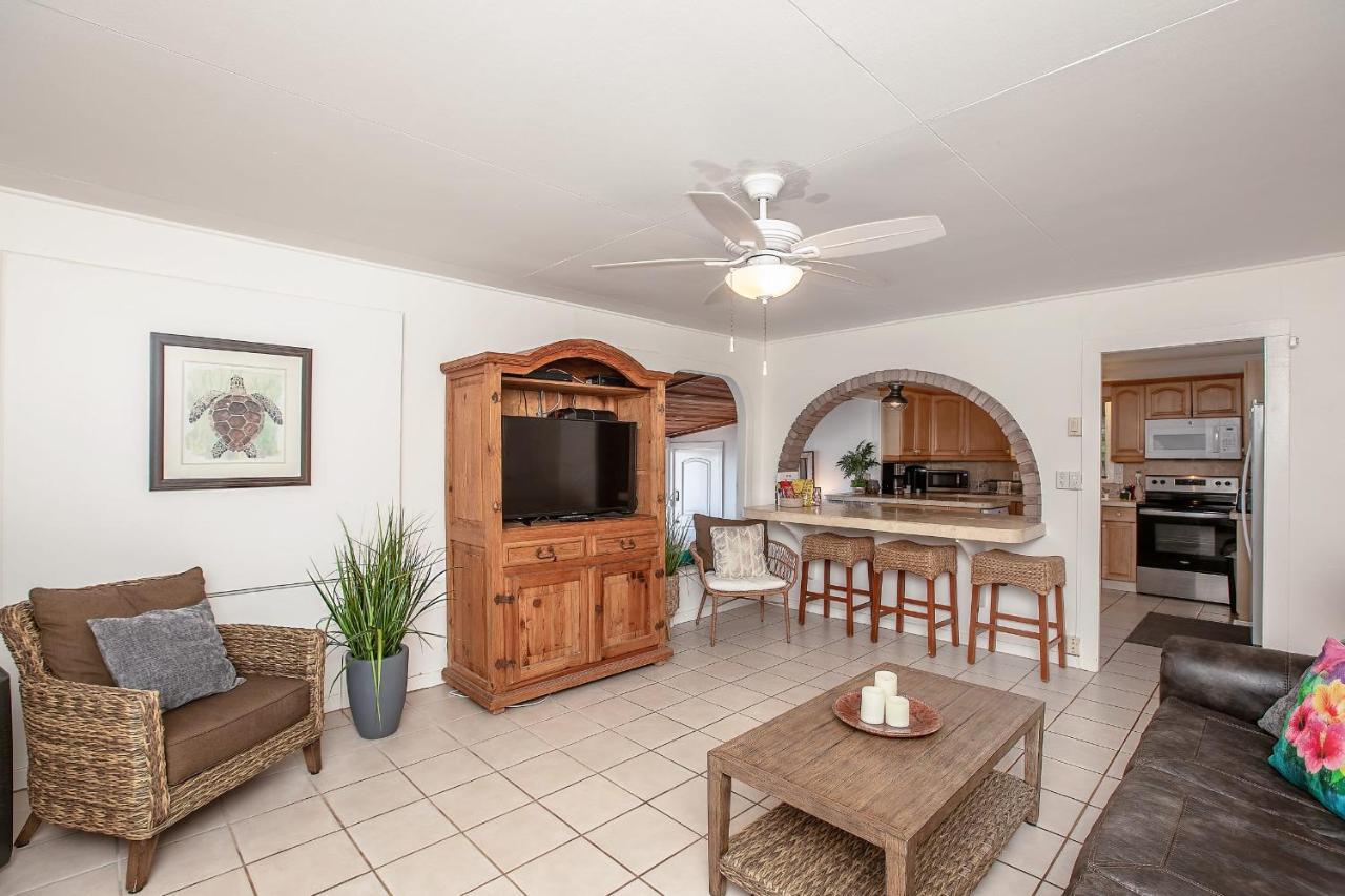 Hawaii Oceanfront Beach House Paradise On The Beach Family Activities هاليوا المظهر الخارجي الصورة